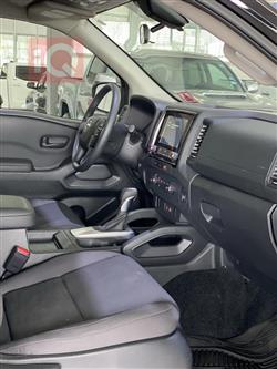 نيسان فرونتر